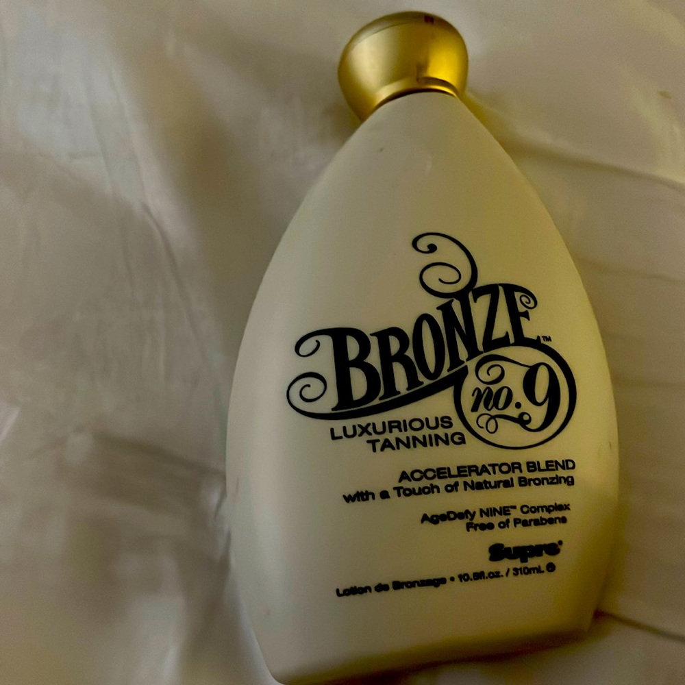 Beautiful color bronzer for solarium